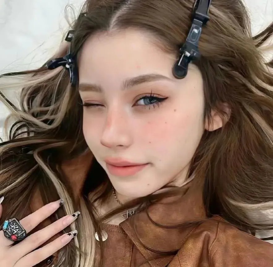 特殊身份的警官